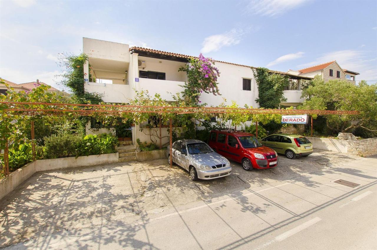 Apartments Derado Супетар Экстерьер фото